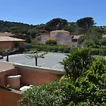 Refait A Neuf Avec Climatisation Et Parking - Fr-1-226-299 * 생트막시메